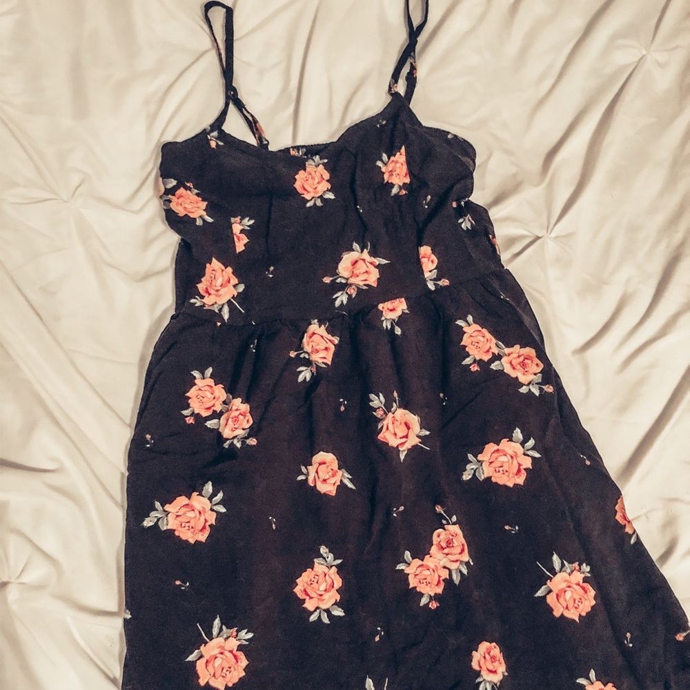 Floral Dress - Picture 3 of 4